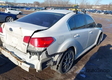 2011 Subaru Legacy 2.5I z USA, uszkodzony, nr VIN 4S3BMCA69B3238142